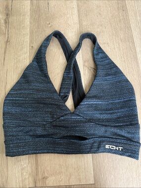 Echt Sports Bra New without tag. size small